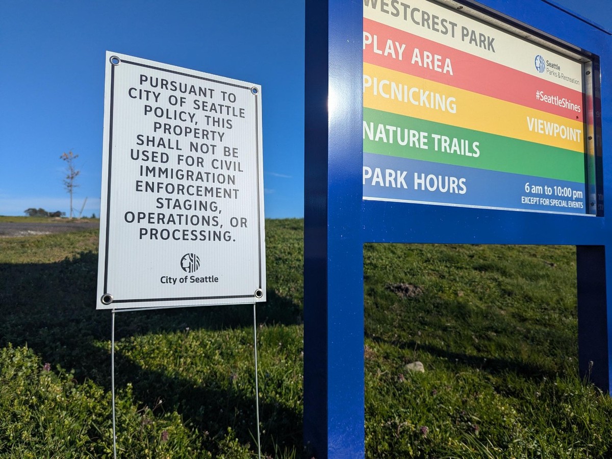 Seattle, WA sign on not allowing the staging of fascist paramilitary invaders